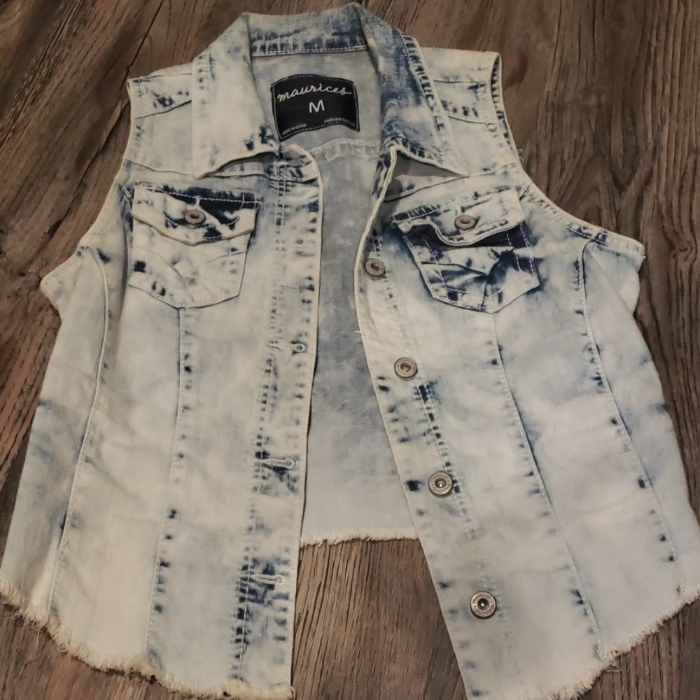 Bleached washed vest